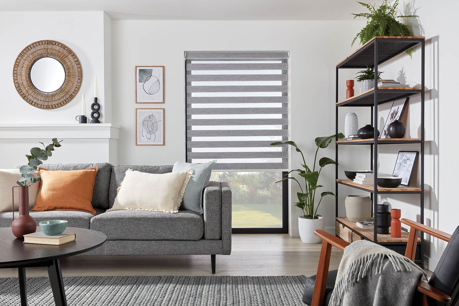LL_2023_Vision_Firenze_Grey_Main_Open_Land_Liv_Mail